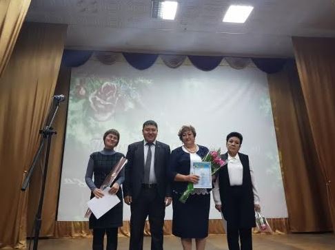 گلۋبوكوە اۋدانىندا ۇزدىك مۇعالىمدەر ماراپاتتالدى