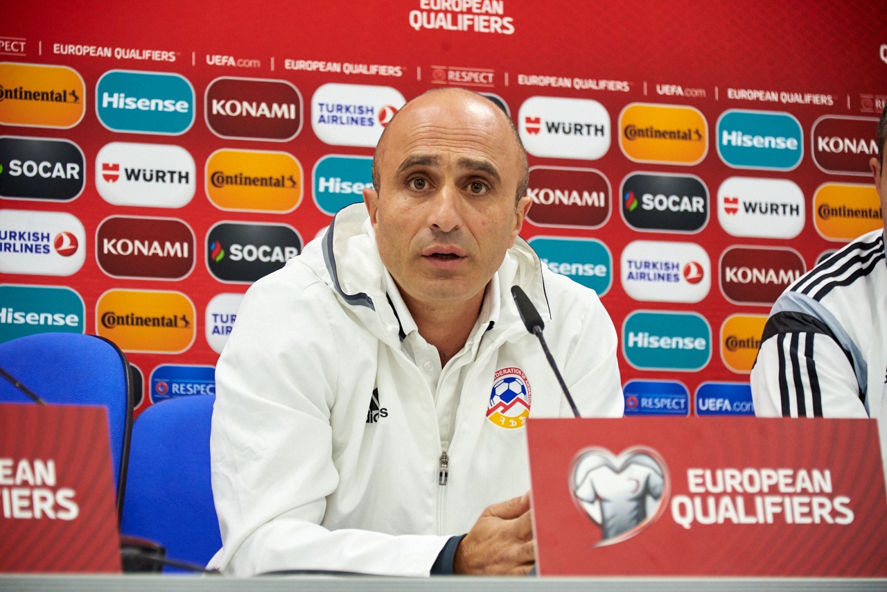 ارتۋر پەتروسيان: تەڭ ويىنعا قوس كوماندا دا قاناعات تۇتۋى كەرەك