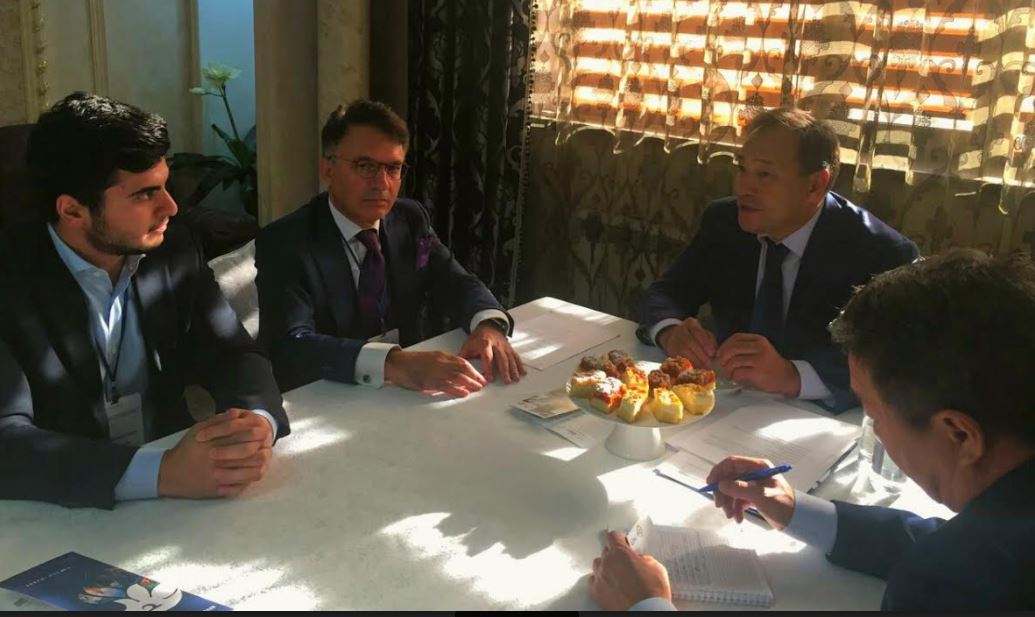 الەمنىڭ جەتەكشى كومپانيالارىمەن كەلىسسوزدەر جۇرگىزىلدى