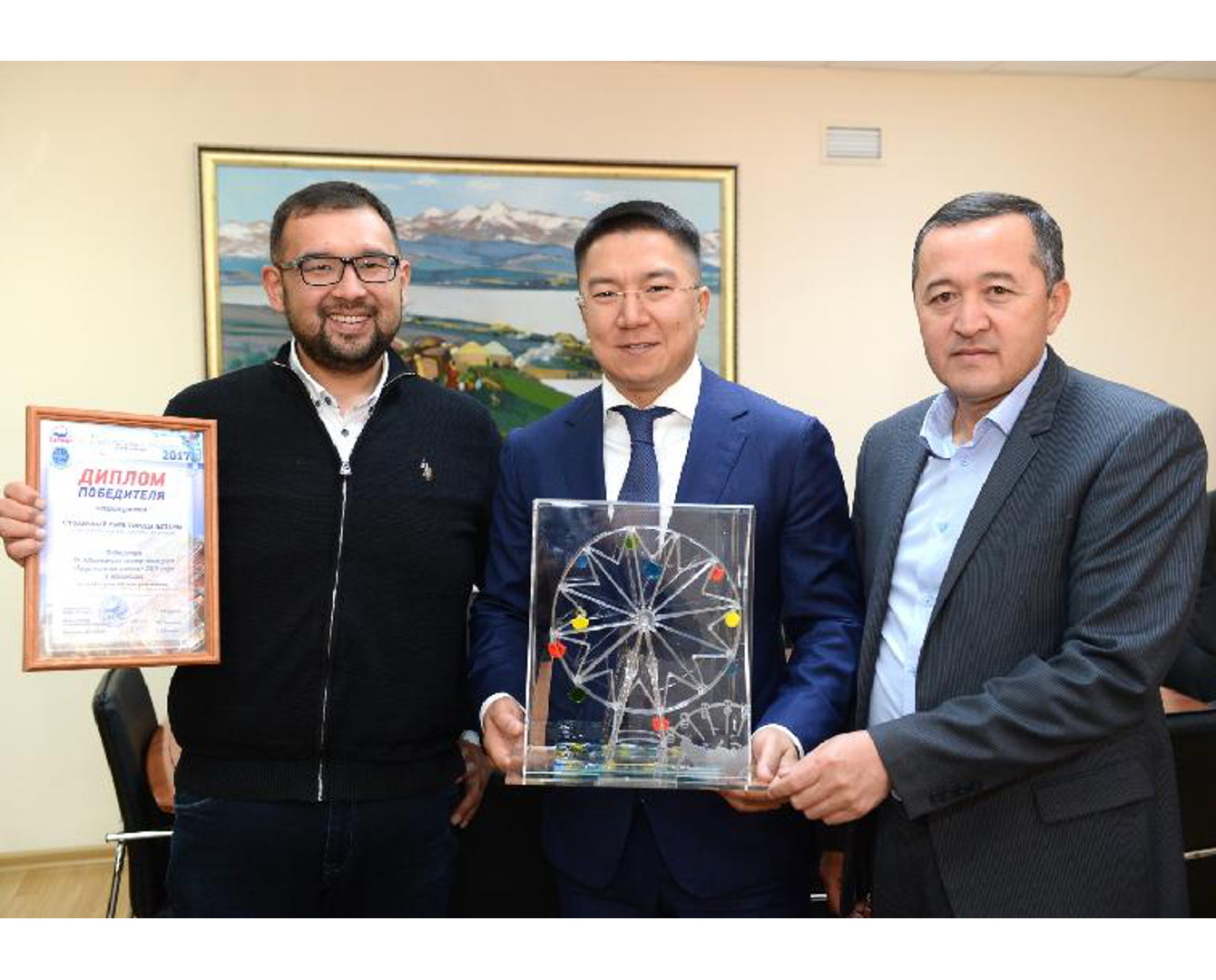 «استانالىق» ساياباق تمد بويىنشا ۇزدىك اتاندى