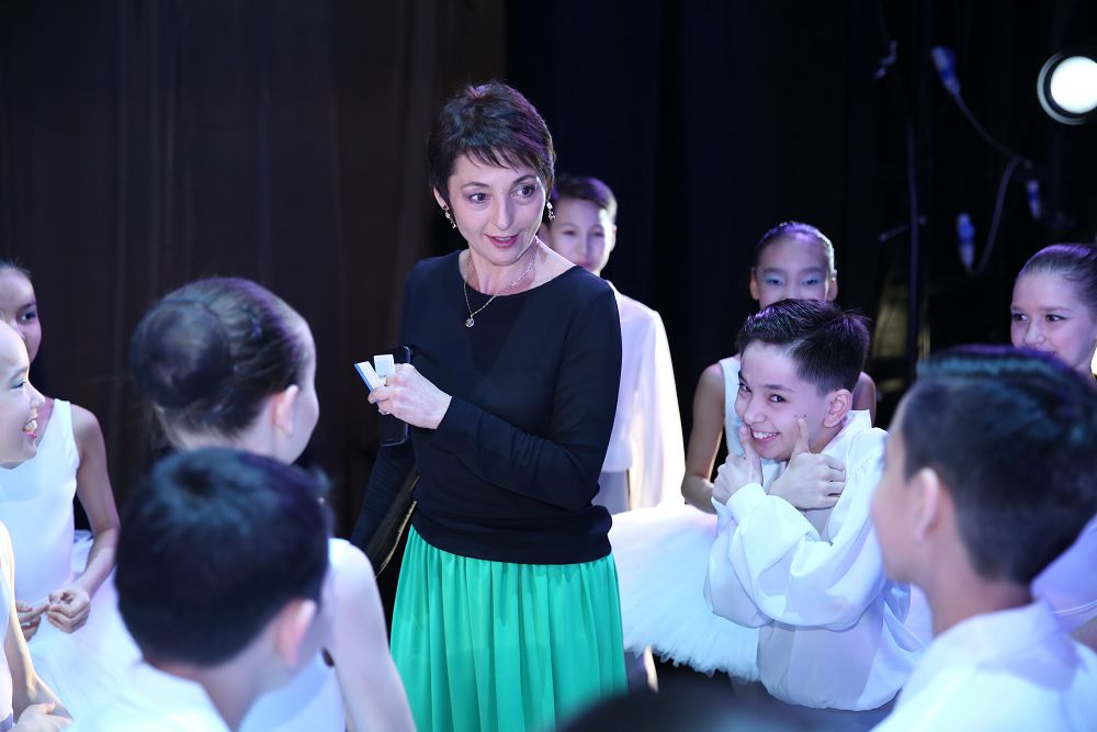 قازاق ۇلتتىق حورەوگرافيا اكادەمياسىندا بي ونەرىنىڭ ماماندارى دايارلانىپ جاتىر