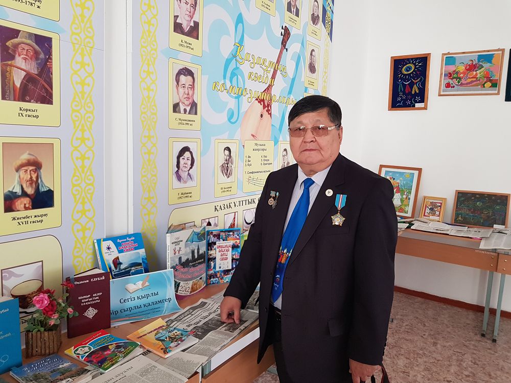 وڭداسىن ەلۋباي جەرلەستەرىمەن جۇزدەستى