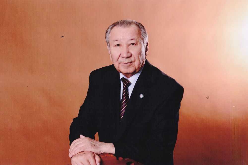 زاي­روللا دۇيسەنبەكوۆ - زامانا زيالىسى