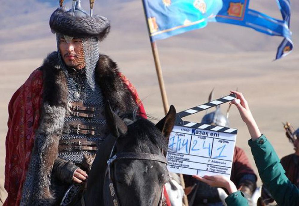 «قازاق حاندىعىنىڭ» جالعاسى تۇسىرىلەدى