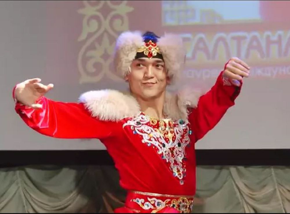 گروزنىيدا IX حالىقارالىق بيشىلەر كونكۋرسى ءوتتى