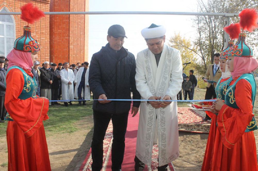 باتىس قازاقستاندا جەرگىلىكتى كاسىپكەر مەدرەسە سالدى