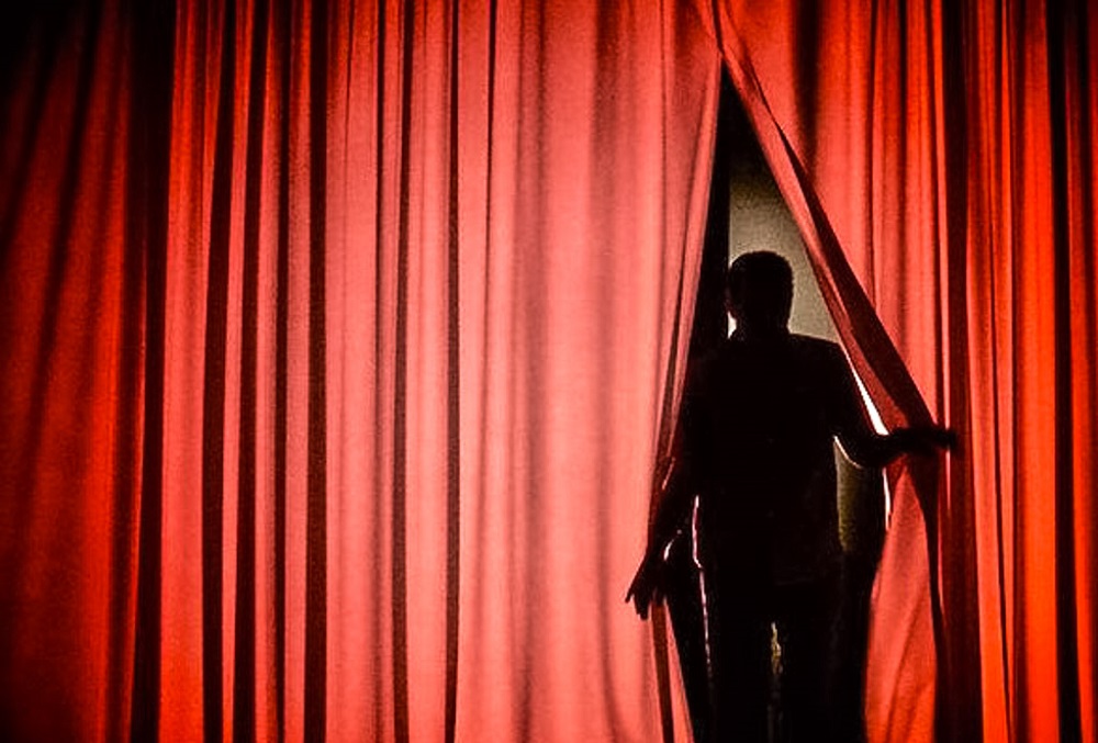 قاللەكي تەاترى جاس دراماتۋرگتەردى شاقىرادى