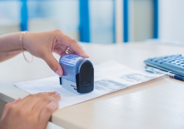 مىندەتتى تىركەۋ: شەتەلدىك تاجىريبە قانداي؟