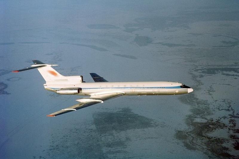 الەكساندروۆ ءانسامبلى, دوكتور ليزا. قۇلاعان ۇشاقتا كىمدەر بولدى؟