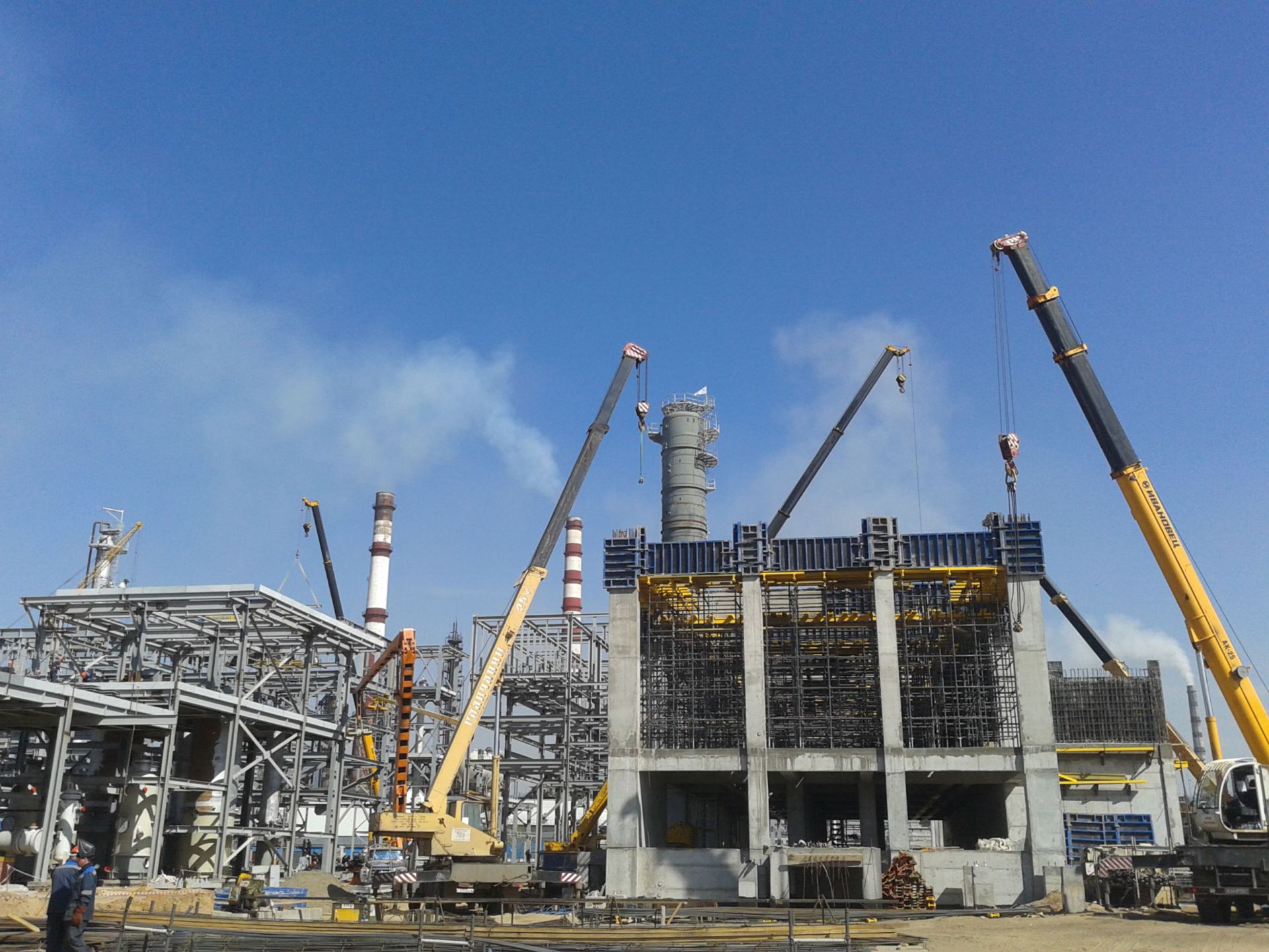 ەنەرگەتيكا ءمينيسترى پاۆلودار مۇناي-حيميا زاۋىتىن جاڭعىرتۋ بويىنشا جۇمىس كەڭەسىن وتكىزدى