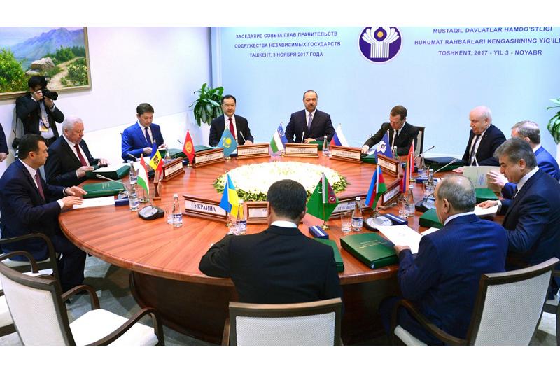 پرەمەر-مينيستر ساعىنتاەۆ قىرعىزستاندى ەاەو اياسىنداعى مىندەتتەرىن ورىنداۋعا شاقىردى