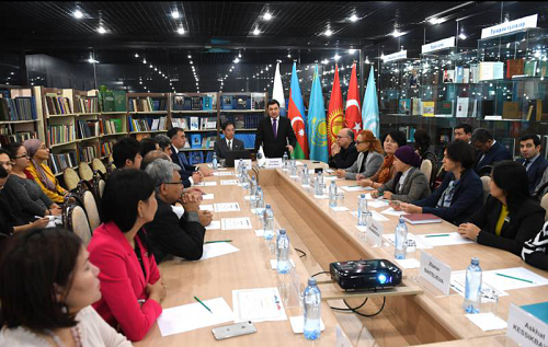 استانادا «تۇركى الەمىندە تۇلعالار تاعىلىمى» اتتى سەمينارلار توپتاماسى باستالدى