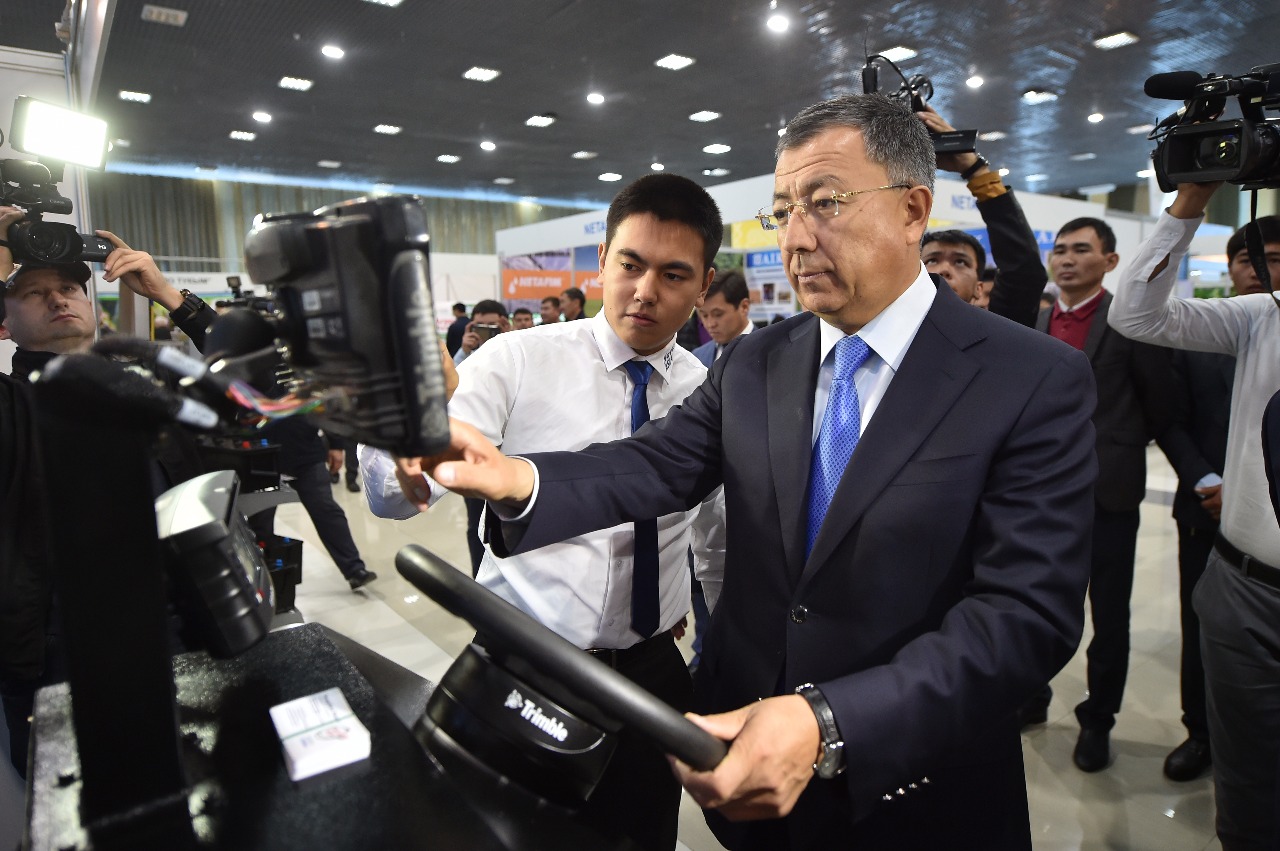 وقو-دا حالىقارالىق مامانداندىرىلعان اۋىلشارۋاشىلىق كورمەسى باستالدى