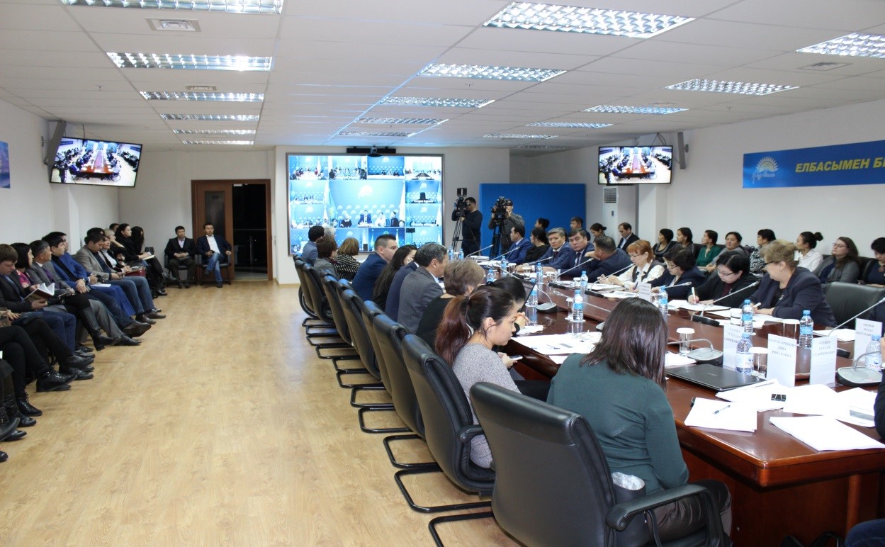 «ازاماتتىق باستامالاردى قولداۋ ورتالىعى» گرانت الۋشىلار جوباسى تۋرالى ەسەپ بەرەدى