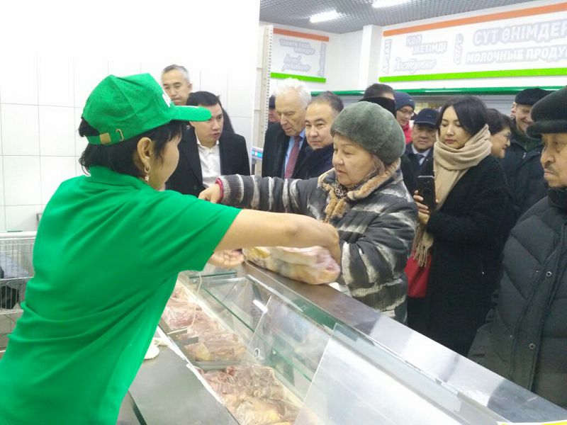 «AQMOL» ساۋدا جەلىسىنىڭ تۇساۋى كەسىلدى