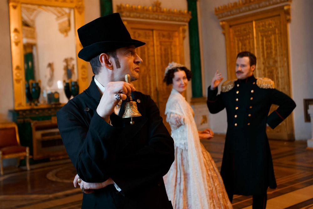 ەرميتاج الەمىنە ەنگەن كۇن