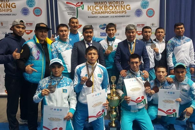 كيكبوكسينگتەن الەم چەمپيوناتىندا قازاقستان قۇراماسى 16 مەدال الدى
