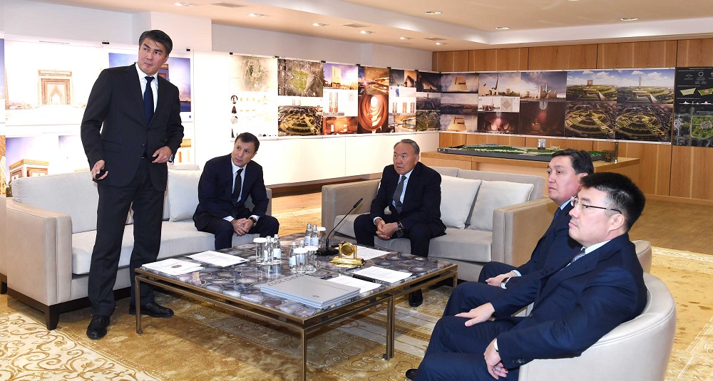 ەلباسى استانانىڭ قۇرىلىس سالاسىندا اتقارىلعان جۇمىستارمەن تانىستى