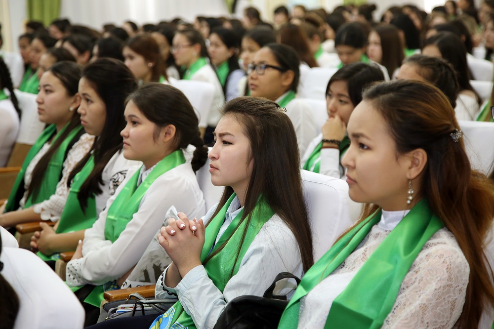 قىزدار ۋنيۆەرسيتەتىندە «ستۋدەنتتەر قاتارىنا قابىلداۋ» شاراسى ءوتتى