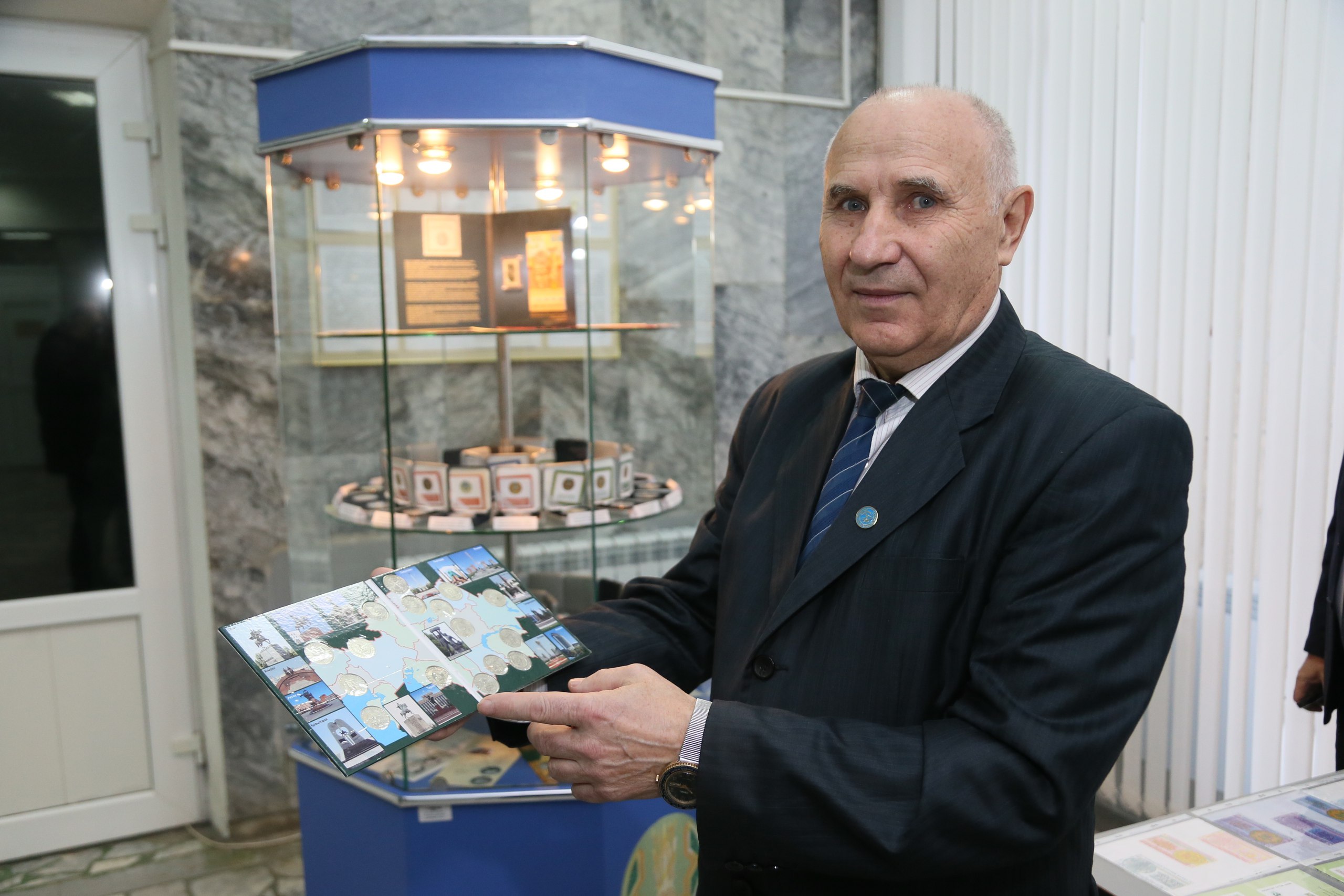 قوستانايدا ۇلتتىق ۆاليۋتا كۇنىنە وراي كوللەكتسيونەردىڭ جەكە كورمەسى ءوتتى