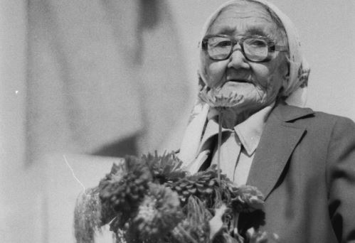 ەسكەرتكىش تۇبىندەگى ايەل. باقىتجان قۇرمانبايقىزى كىم؟