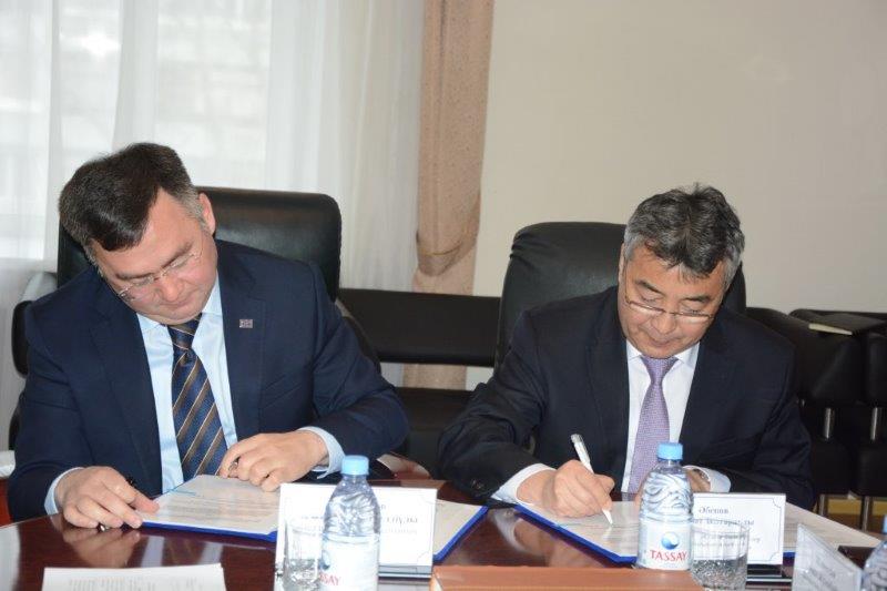 كاسىپكەرلەردىڭ قۇقىن قوستاناي پالاتاسى مەن سوتى بىرىگىپ قورعايدى