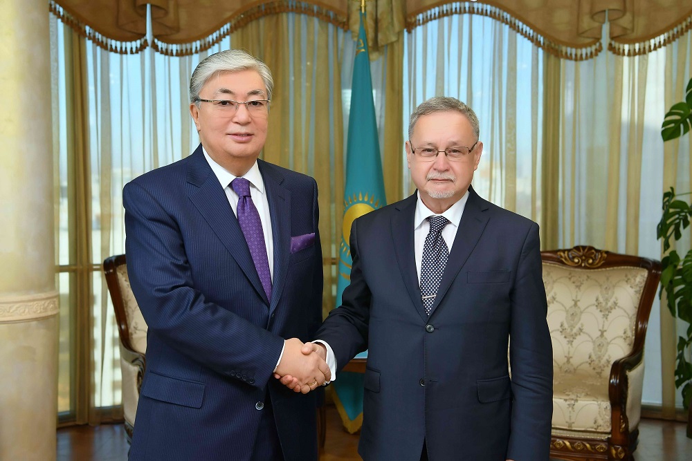 توقاەۆ قازاقستانداعى پولشا جانە فرانتسيا ەلشىلەرىن قابىلدادى