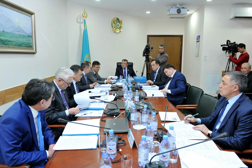 ەۋرازيالىق ەكونوميكالىق وداقتىڭ كەدەن كودەكسى تۋرالى زاڭ جوباسى قارالدى