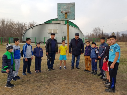 اۋىل تۇرعىنى مەشىت, مادەنيەت ءۇيى مەن سپورت ءمودۋلىن سالىپ بەرگەن