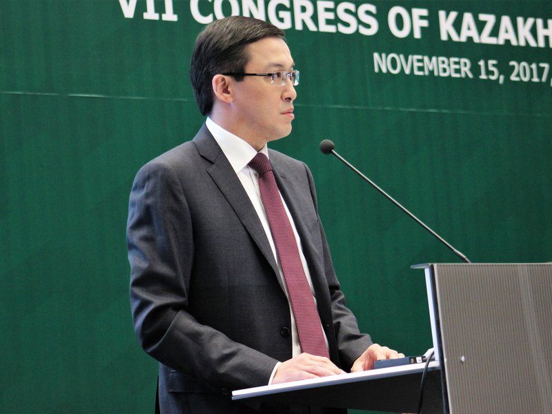 ۇلتتىق بانكى بۇگىننەن باستاپ 500 تەڭگەلىك جاڭا كۋپيۋرانى اينالىمعا شىعاردى