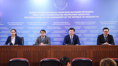 2019 جىلى دارىگەرلەر مەن ورتا مەديتسينالىق قىزمەتكەرلەر كومپيۋتەرلىك تەحنيكامەن تولىق جابدىقتالادى — ا. تسوي