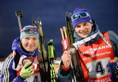 كوپ كۇتتىرگەن قولا مەدال