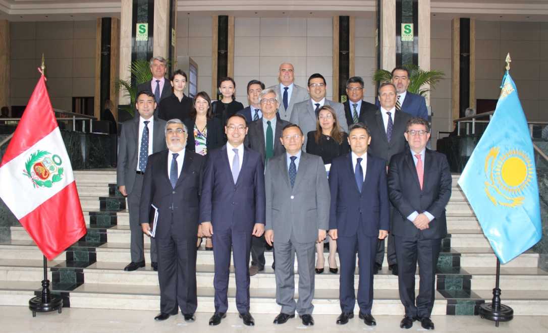 قازاقستان مەن پەرۋ اراسىنداعى ساياسي كەڭەسىنىڭ العاشقى راۋندى ءوتتى