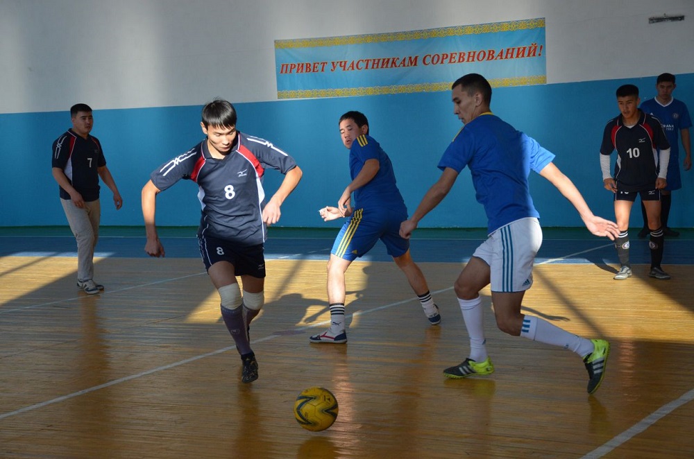 كوكپەكتىدە بارماق باتىر قۇرمەتىنە فۋتبول ءتۋرنيرى باستالدى