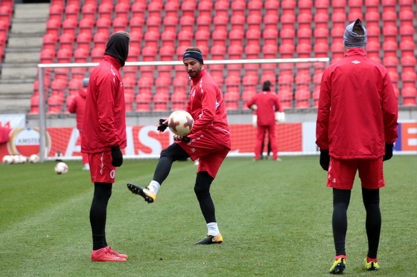 توپتى جارار كەز كەلدى