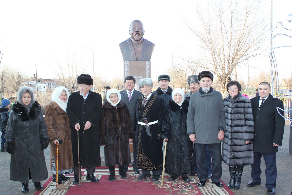 قاراجالدا ابايدىڭ ەڭسەلى ەسكەرتكىشى اشىلدى