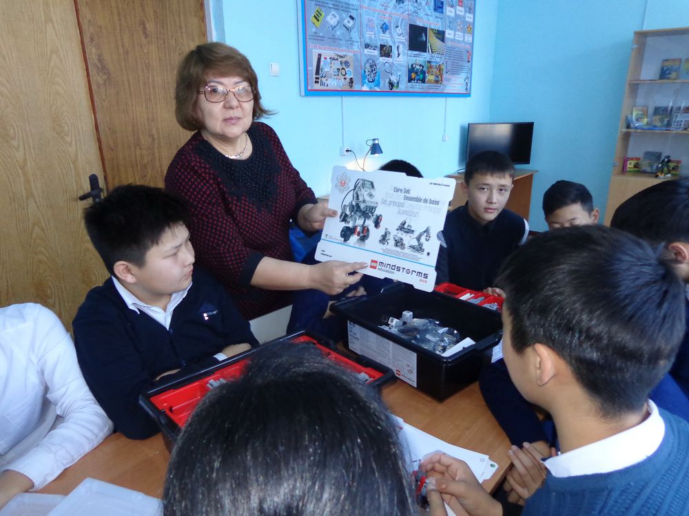 اشىق ساباق: ۇرجارداعى روبوت-تەحنيكا سىنىبى 