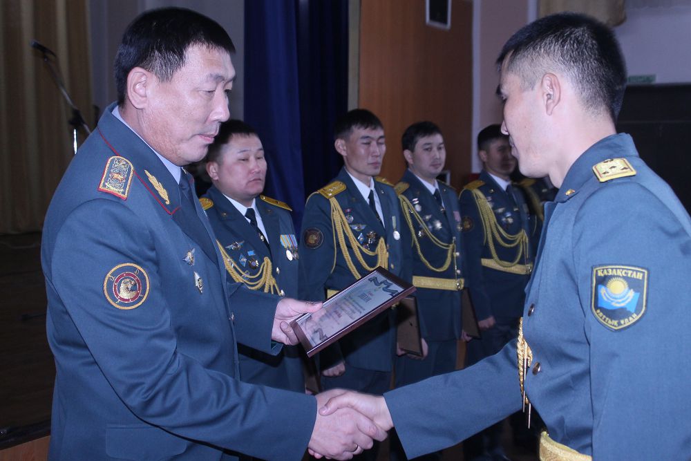 «وڭتۇستىك» ءوڭىر­لىك قولباسشىلىعى ۇزدىك ساردارلاردى ماراپاتتادى