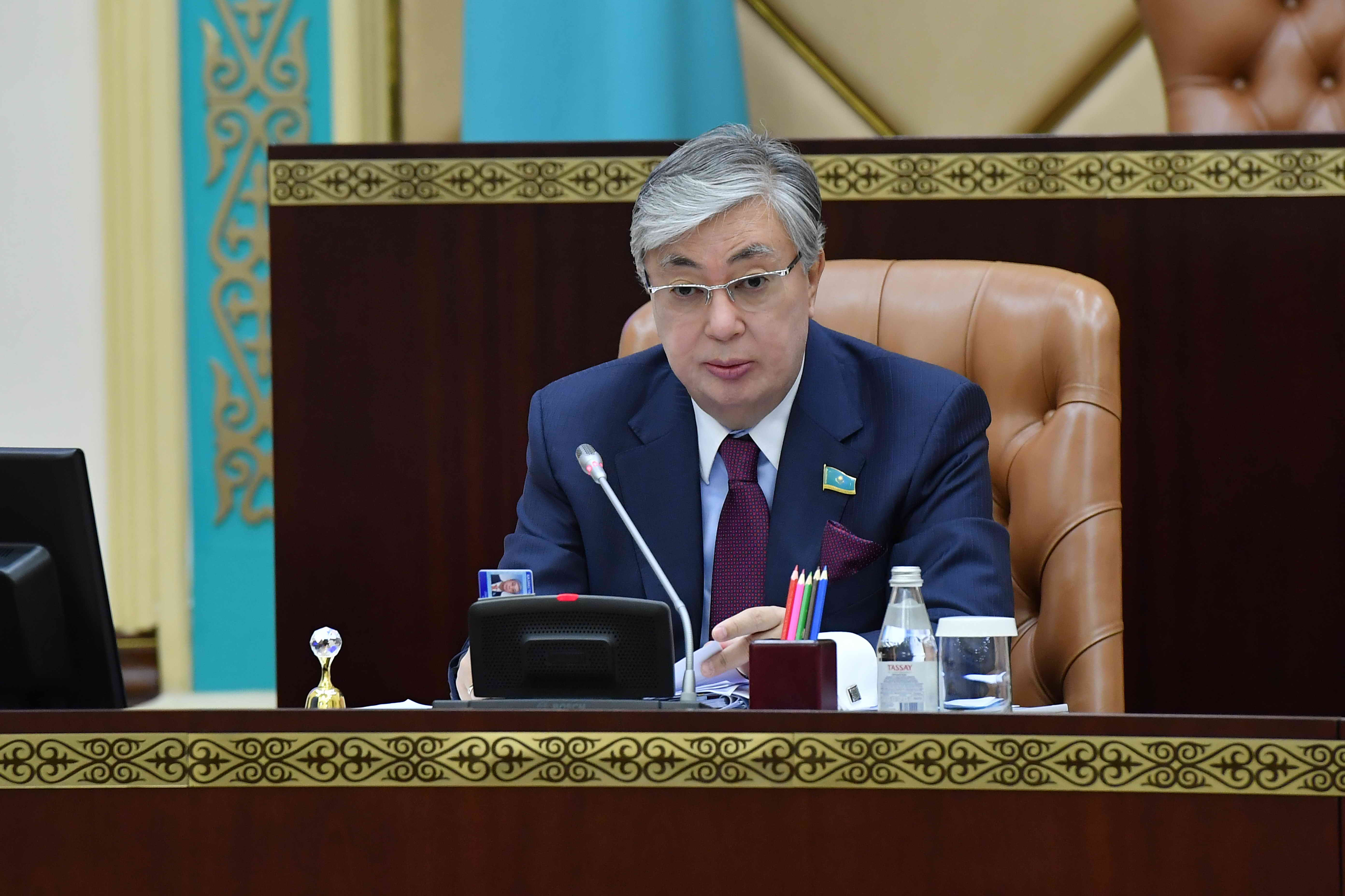 توقاەۆتىڭ توراعالىق ەتۋىمەن پارلامەنت سەناتىنىڭ وتىرىسى ءوتتى