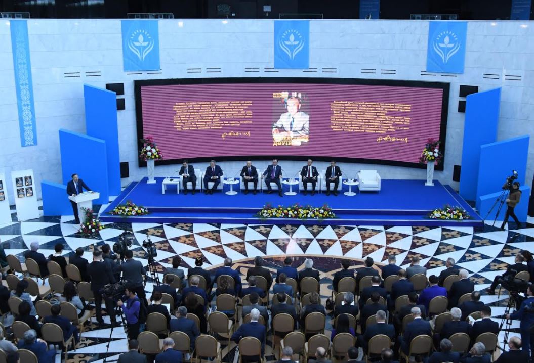 ەرجان باباقۇماروۆ: «تاۋەلسىزدىك ءداۋىرى» – حالىق ارمانىنىڭ ورىندالعانى تۋرالى كىتاپ