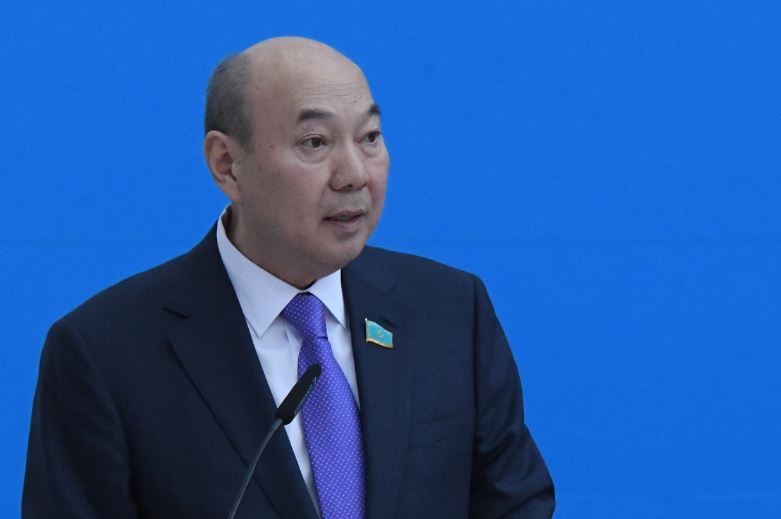 باقىتجان جۇماعۇلوۆ: «تاۋەلسىزدىك ءداۋىرى» كىتابىنىڭ ءبىر بەتىندە ەلباسىنىڭ مىڭ كۇندىك ەڭبەگى جاتىر 