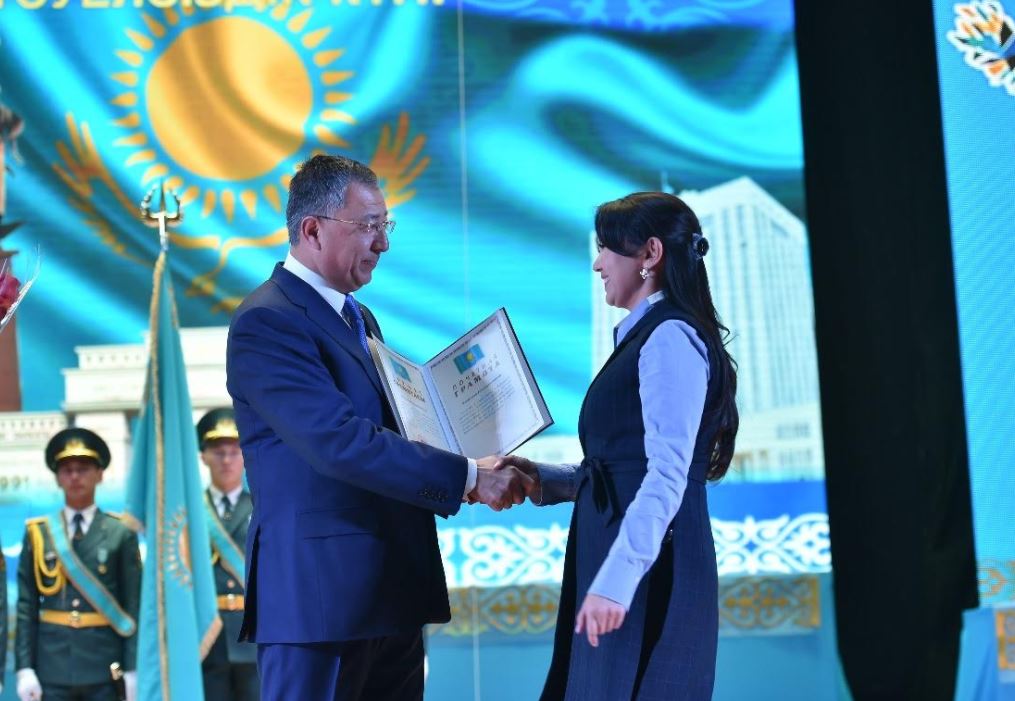 وقو-دا بىرقاتار ازاماتتار مەملەكەتتىك ناگرادامەن  مارپاتتالدى