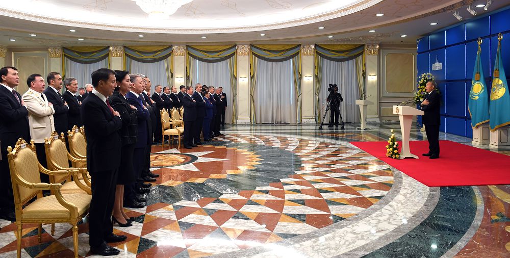 ەسەلى ەڭبەك ەلەنگەن كۇن