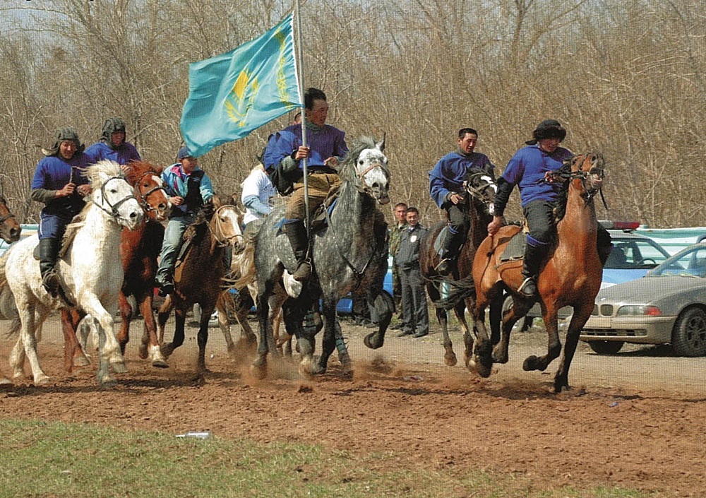 قازاق – قاشاندا قازاق!