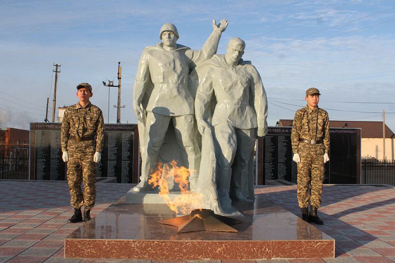 تاۋەلسىزدىك مەرەكەسىنە وراي اتىراۋ وبلىسىنىڭ ماقات اۋدا­نىندا ساياباق اشىلدى