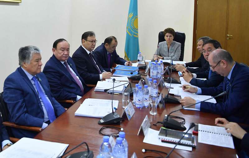 «مەملەكەتتىك اۋديت جانە قارجىلىق باقىلاۋ تۋرالى» زاڭعا تۇزەتۋلەر قارالدى