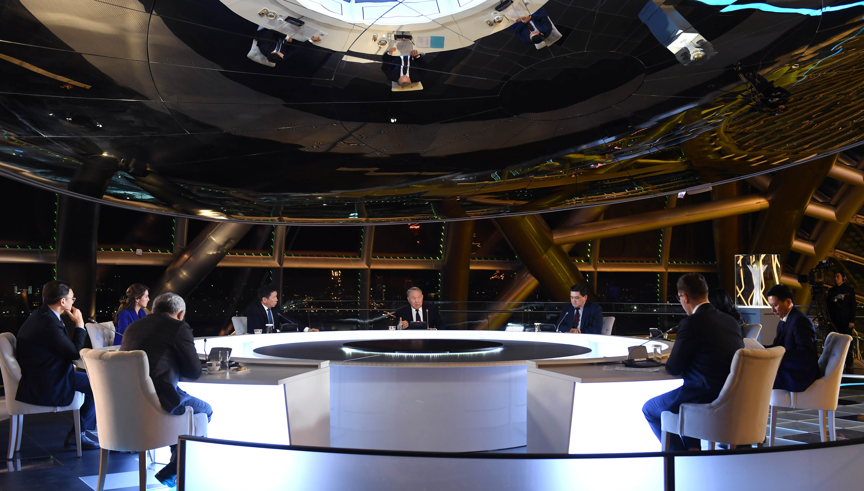 ەلباسى: لاتىن ءالىپبيىن تولىق ەنگىزۋگە ءالى ۋاقىت بار 