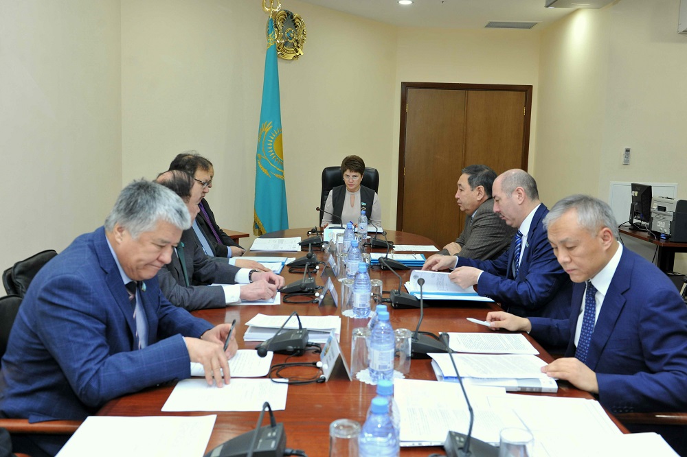 قازاقستان مەن يرلانديا اراسىنداعى قوسارلانعان سالىق سالۋدى بولدىرماۋ تۋرالى زاڭ قارالدى