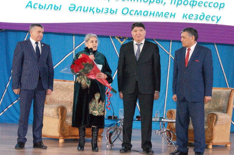 اسىلى وسمان: «جەر بەتىندە قازاقتاي دارحان حالىق جوق»