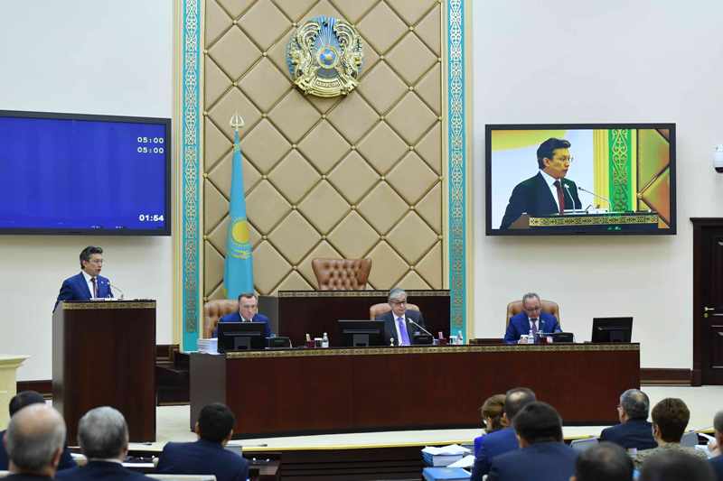 ق.توقاەۆتىڭ توراعالىق ەتۋىمەن پارلامەنت سەناتىنىڭ وتىرىسى بولدى

